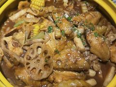 -多嘴超级肉蟹煲(中街恒隆故宫店)