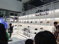 -NIKE品牌体验店(南京东路店)