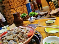 -阿婆情腊排骨火锅(金虹路店)