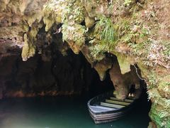 -怀托摩萤火虫洞