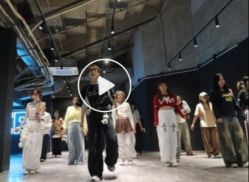 -CASTER跳舞俱乐部