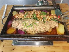 -宏兴烤鱼山庄(宣恩总店)