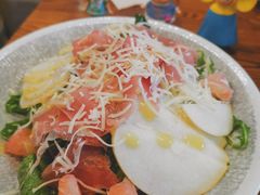 帕尔马火腿雪梨红柚沙拉-AFS Cafe & Canteen(闽江二路店)