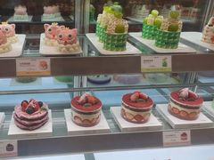 -罗森尼娜(德思勤店)