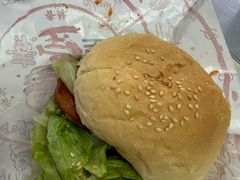 -天天向上素食餐厅(五台山店)