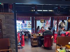 -老牌坊云南鱼豆花火锅(哈西万达店)
