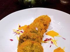 香酥松仁藕饼-名佳荟