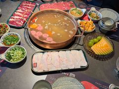 -牛村来人潮汕牛肉火锅(西单店)