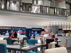-上海滴水湖皇冠假日酒店