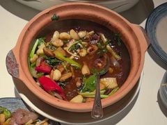 -八府香鸭·啫啫煲(华山路店)