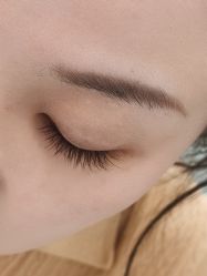 -董小姐日式美甲美睫·皮肤管理