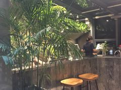 -HIGH FIVE哈福手工汉堡(桂林路店)