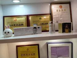 -晶奕空间专业脱毛连锁机构