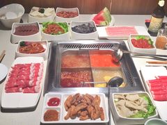 -海底捞火锅鲜切牛肉主题店(长寿路店)