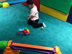 -蔚来中心(北京中关村店)