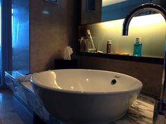 -上海龙之梦万丽酒店