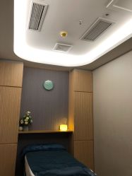 -PE SALON 