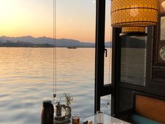 靠窗位-柳莺湖上·湖景餐厅·江南菜(西湖店)