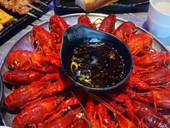 -肥小宝·金牌油焖大虾(襄阳龙虾地标店)