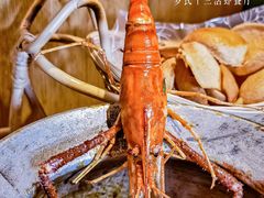 -罗氏十三活虾餐厅(光谷K11购物艺术中心店)