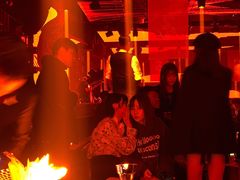 -OMO PARTY HOUSE