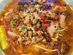 水煮牛肉-美食小镇·观赏珍稀鸟类·长隆熊猫酒店