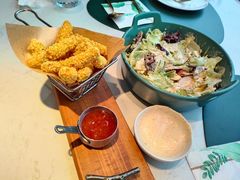 -ins森林童话餐厅coffee&bistro