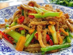芹菜炒牛肚-好呷八大碗(五羊店)