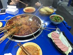 -马路边边·成都串串(翠柏路店)