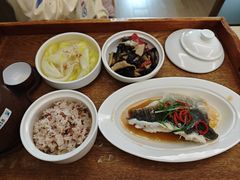 -雪梅月子中心(华侨城店)