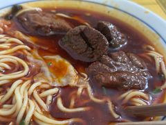 -易毛特色牛肉面(解放碑步行街店)