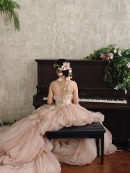 -雪中彩影婚纱摄影·微光艺术中心