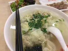 -琴岛顺天馄饨(营口路市场店)