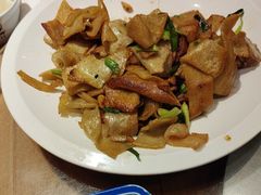 -黄泥岗·地道湖北菜(奥特莱斯店)