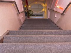 -足来足往养生会所