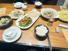 -泉畔人家·老济南经典鲁菜(大明湖店)