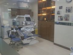 -优诺口腔·VIP尊享中心(爱建机构)