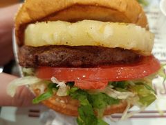 -The Habit Burger Grill 哈比特汉堡(世博店)