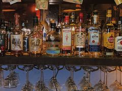 -城墙外BAR