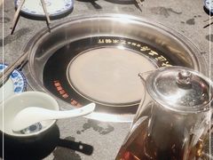 -大匠工房古船木艺术餐厅·猪肚鸡专门店(长白仙岛店)