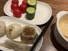-新盈光·云会所(百丈东路店)