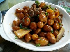 凤眼果炆鸡-润记农家菜