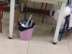 -小辣妹川味海鲜加工店(第一市场椰风巷店)