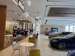 -北京宝诚宝马4S店