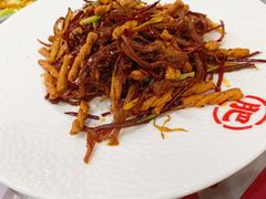 -肥肥虾庄·金牌油焖大虾(汉口城市广场店)