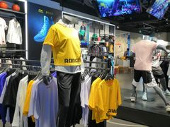 -李宁(苏州中心店)