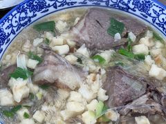 羊肉泡馍-李家特色小炒泡馍