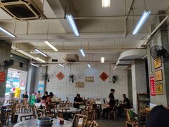 大堂-咏勝锑锅麻辣烫(净居寺路总店)