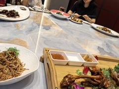 -伊和园清真餐饮
