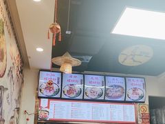 -螺阿牛柳州螺蛳粉·特色煲仔饭